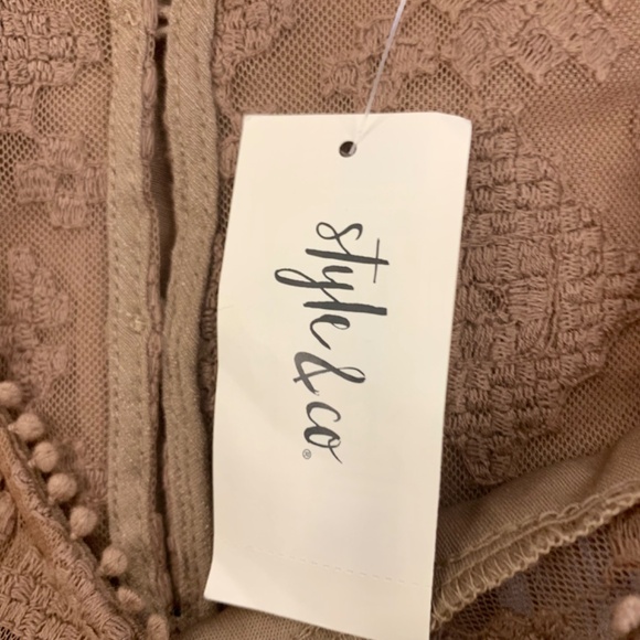 Mocha mousse gauze Sleeveless Embroidered lace yoke handkerchief hem boho dress - Picture 9 of 14